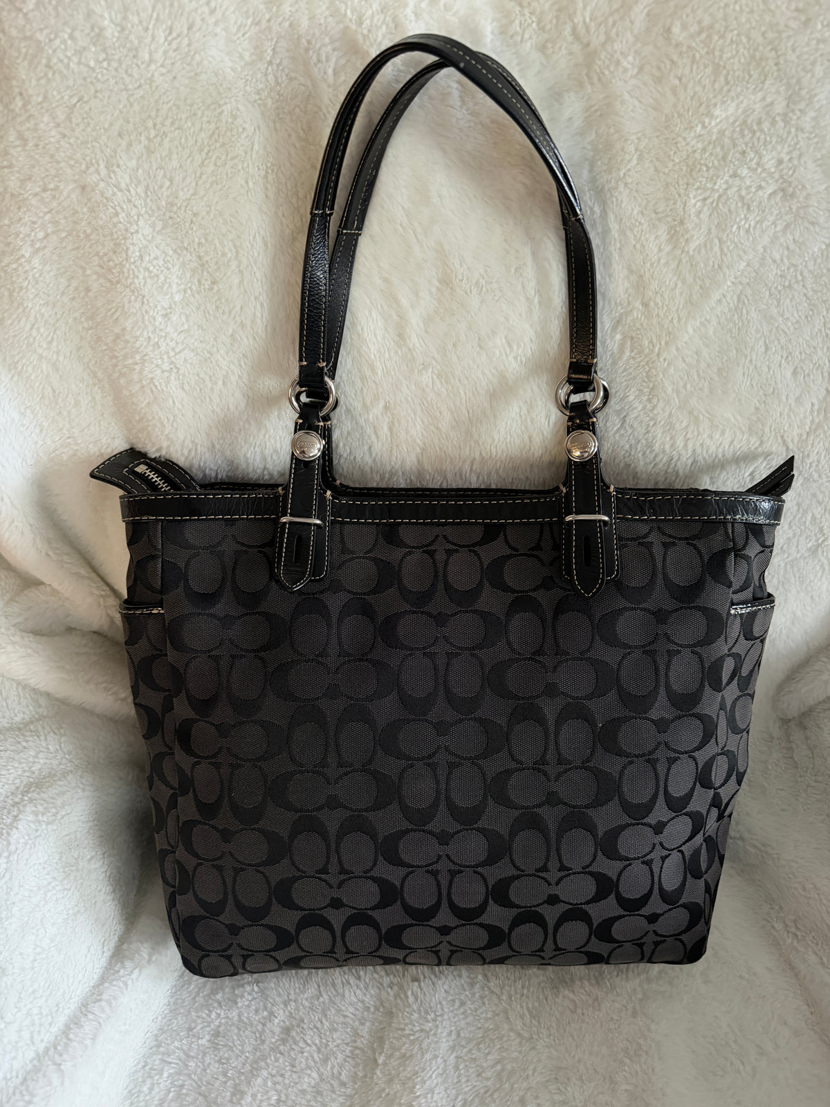 Coach Signature Gallery Tote/Shoulder Bag