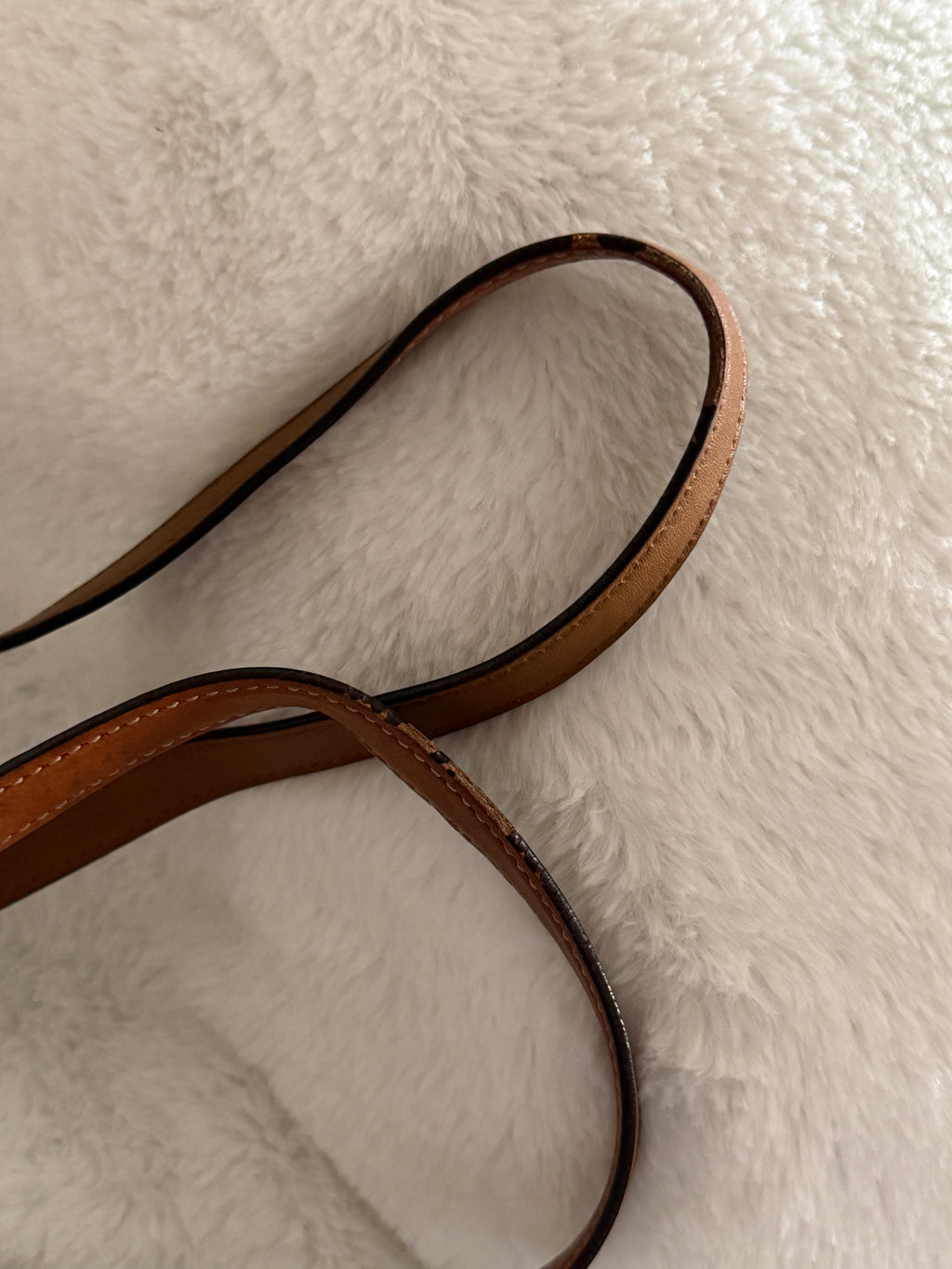 Coach Gallery Turnlock Tote Signature Canvas