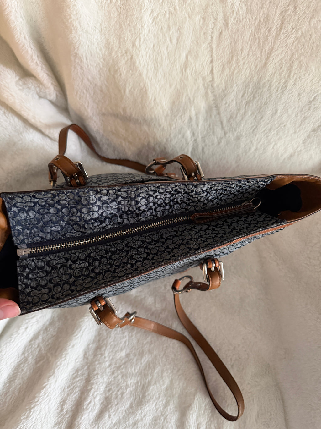 Coach Gallery Turnlock Tote Signature Canvas