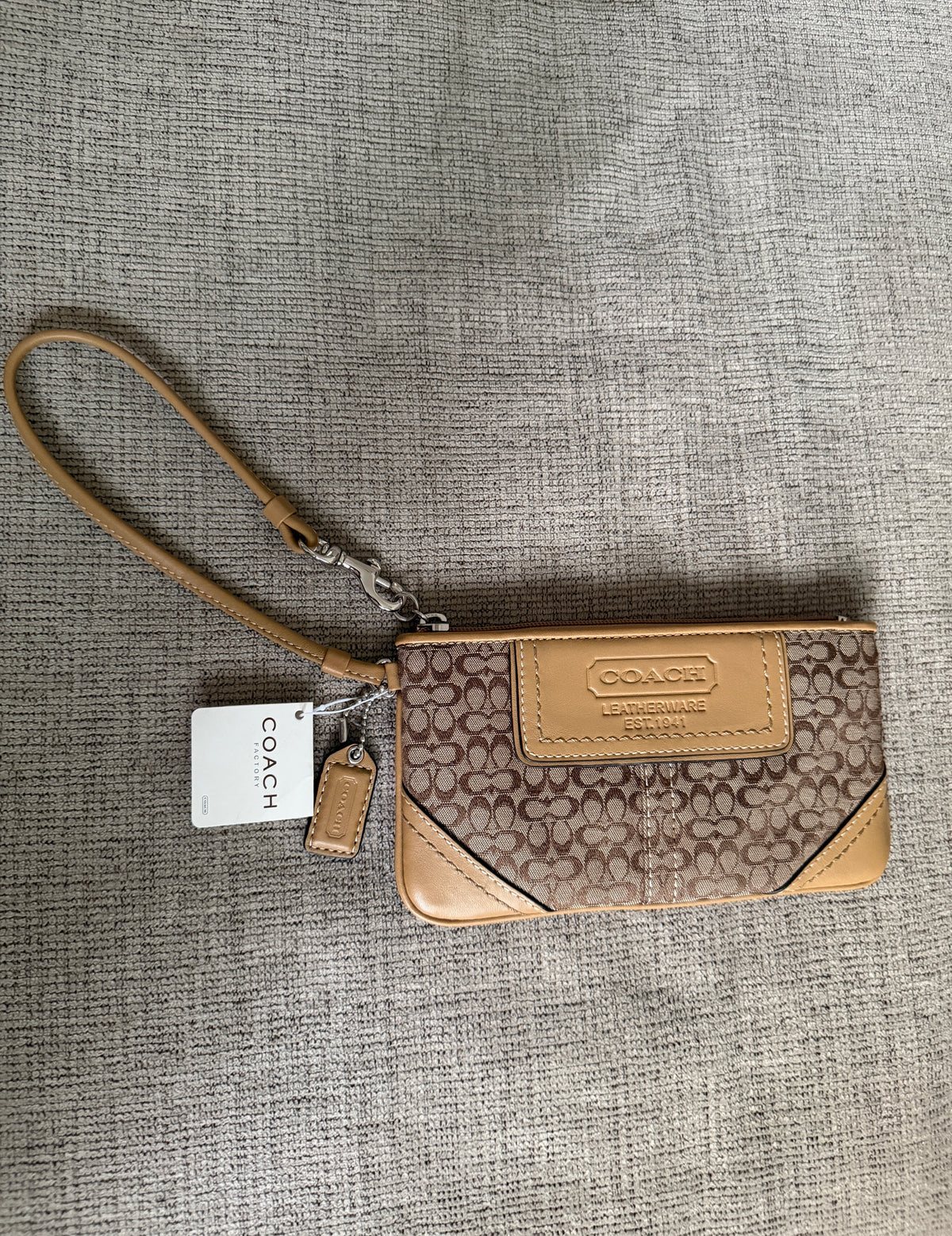 NWT Coach Signature Canvas Wristlet