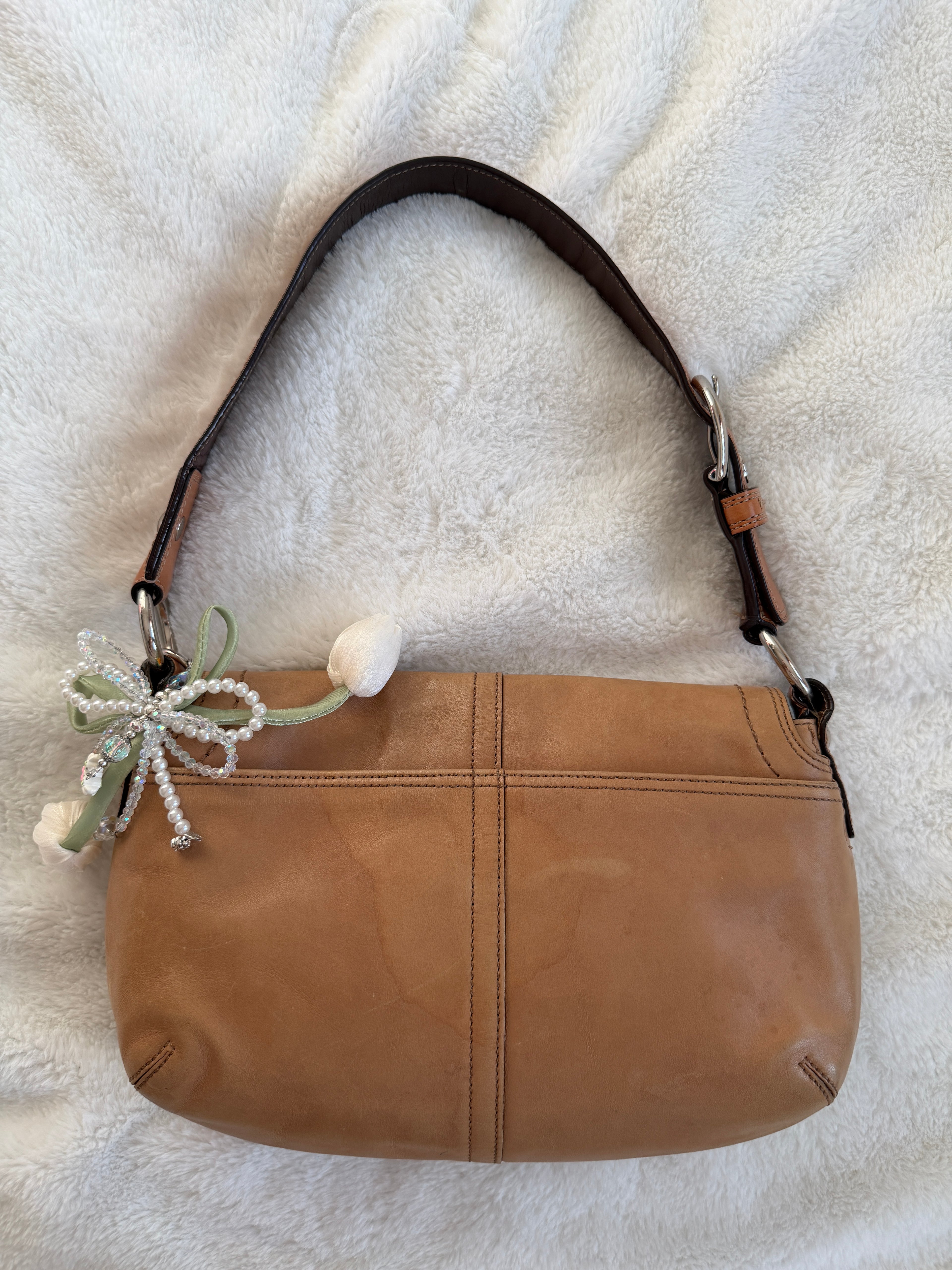 Y2K Coach British Tan Soho Shoulder Bag