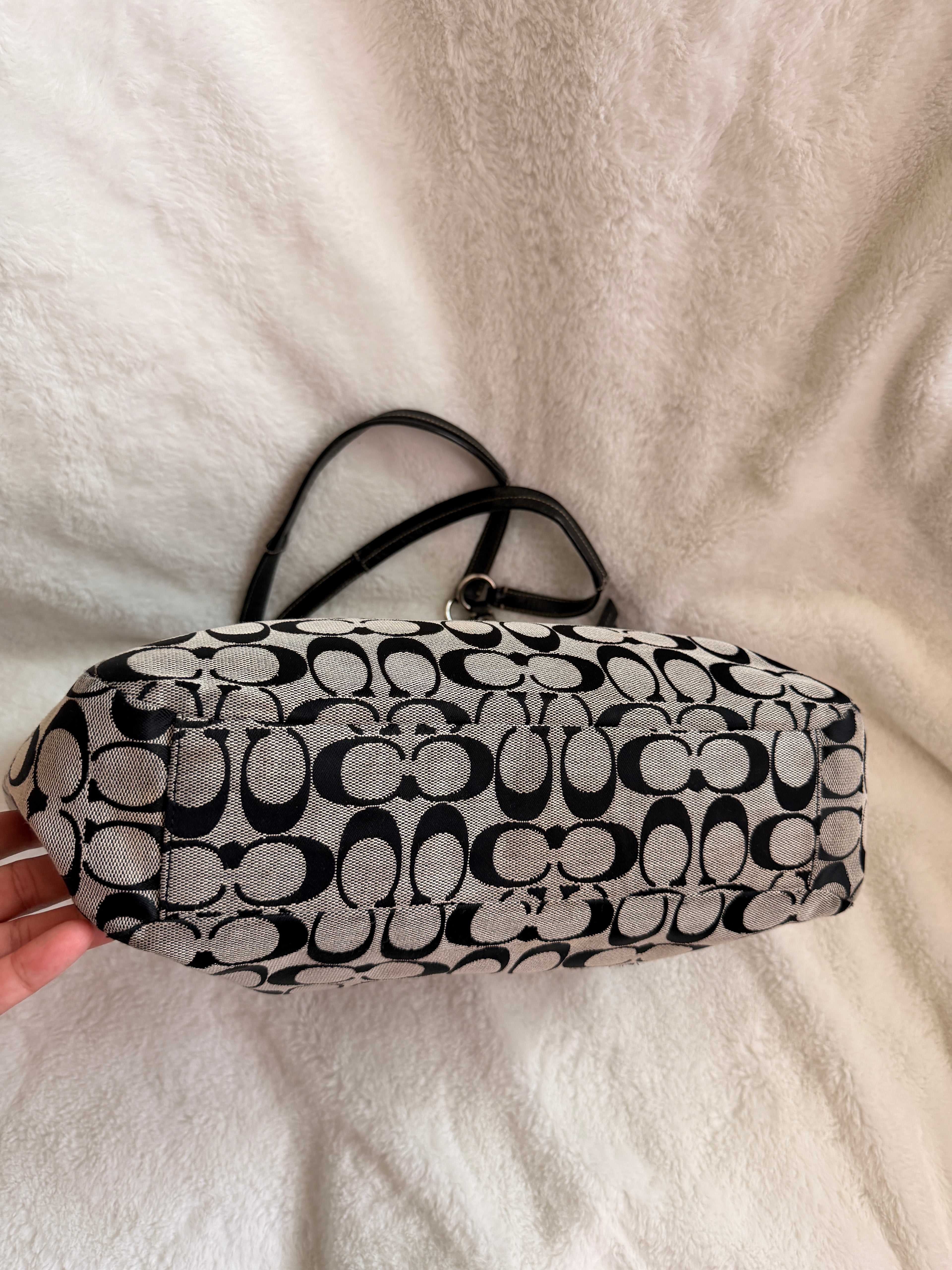Coach Signature East West Gallery Tote/ Shoulder Bag