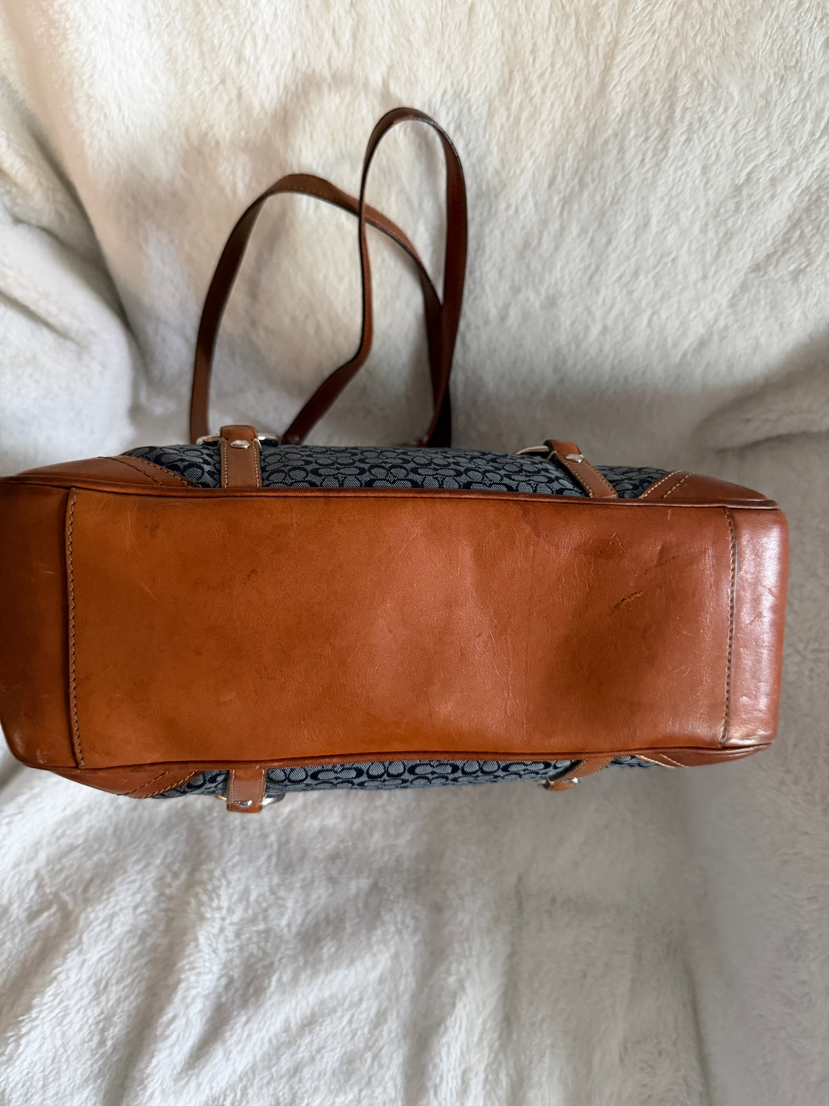 Coach Gallery Turnlock Tote Signature Canvas