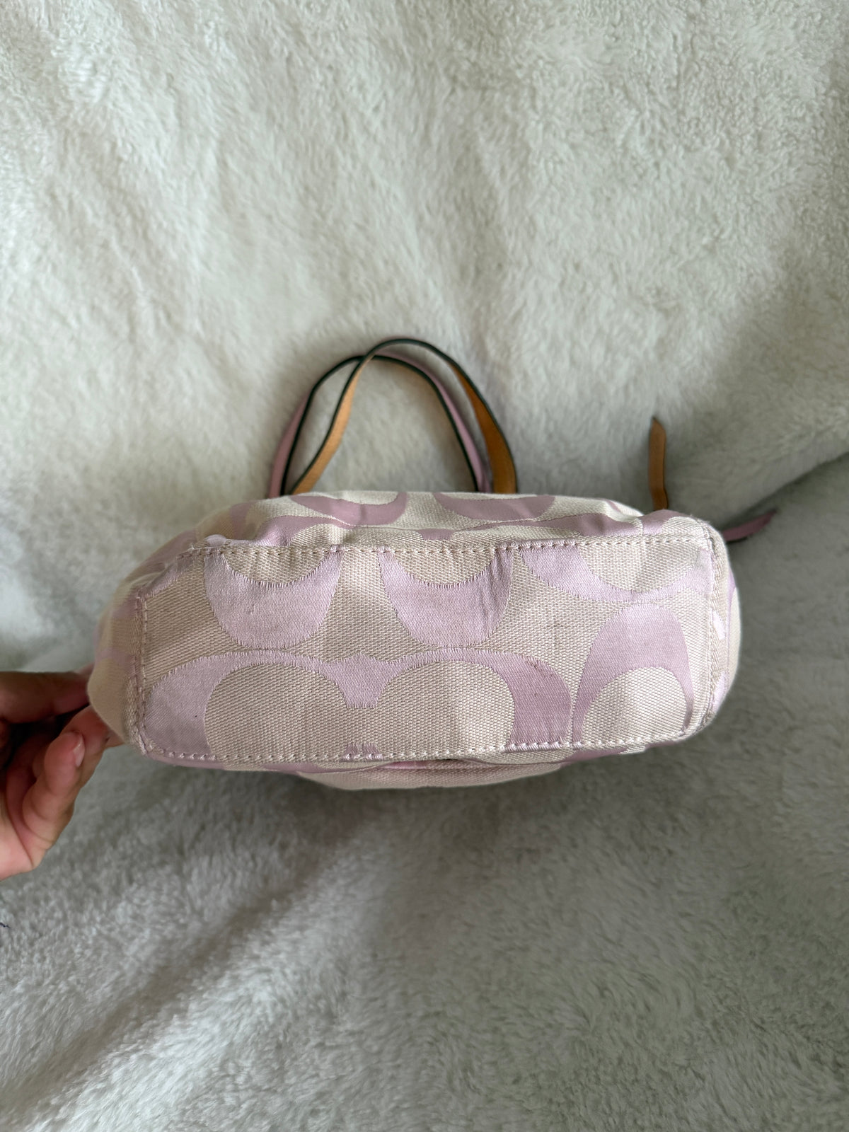 Coach Signature Optic Leah Shoulder Tote Bag
